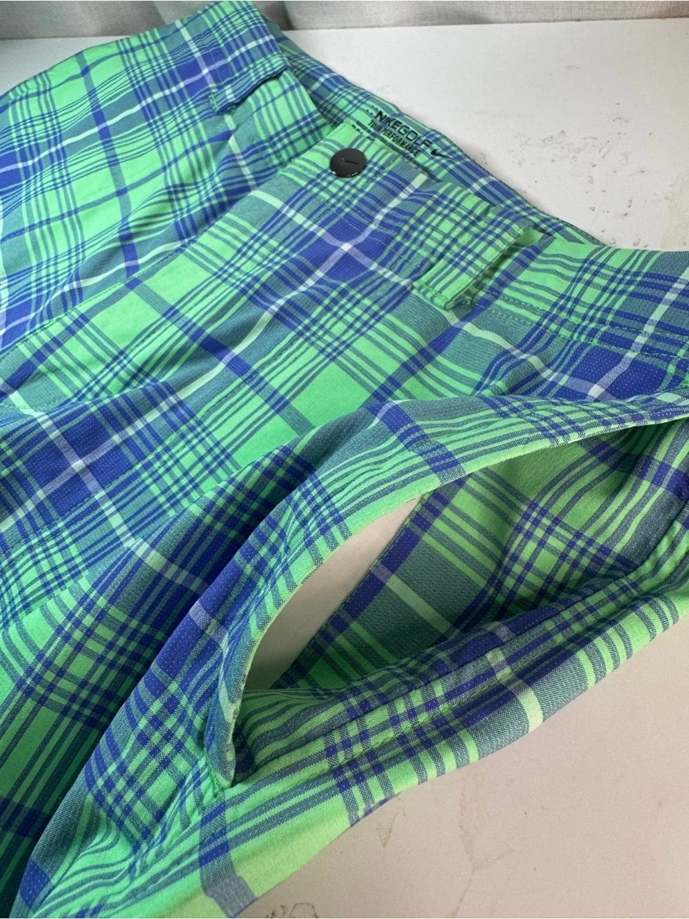 Nike Golf Tour Performance Plaid Preppy Classic Club Shorts XL Lime Green Blue
